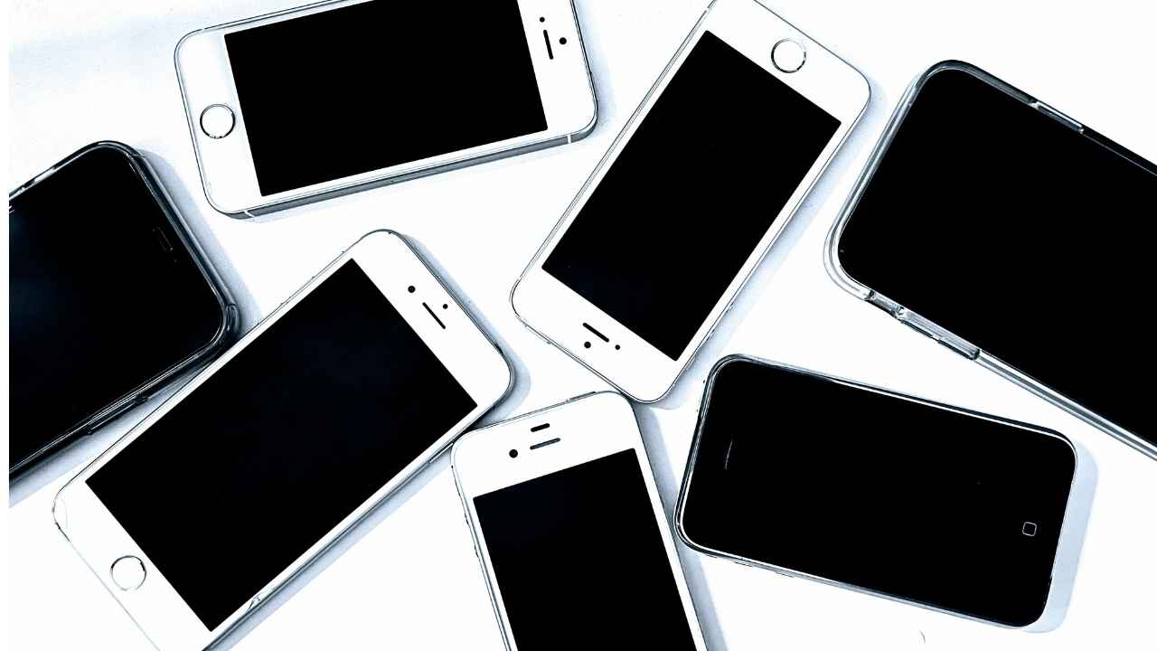 আজ থেকেই অবৈধ মোবাইল ফোন বন্ধের প্রক্রিয়া শুরু, জানুন আপনার ফোন বৈধ কি না